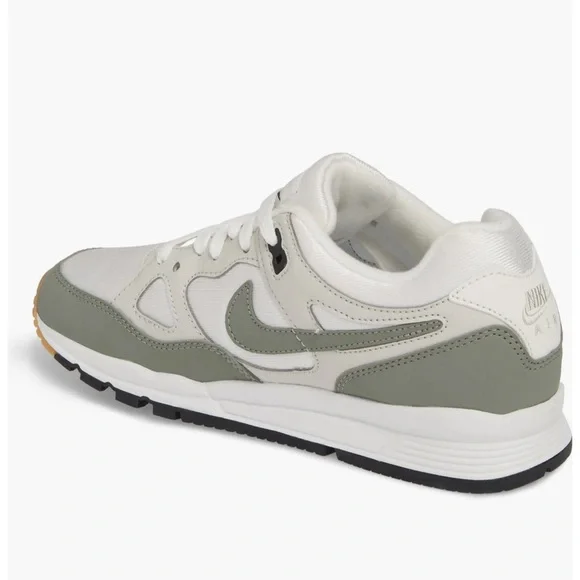 Air Span II Sneaker (Women)
Nike Size 8.5 GUC signs of wear - Picture 2 of 8